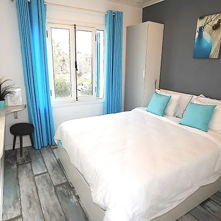 Bohemebleue Hotel *
